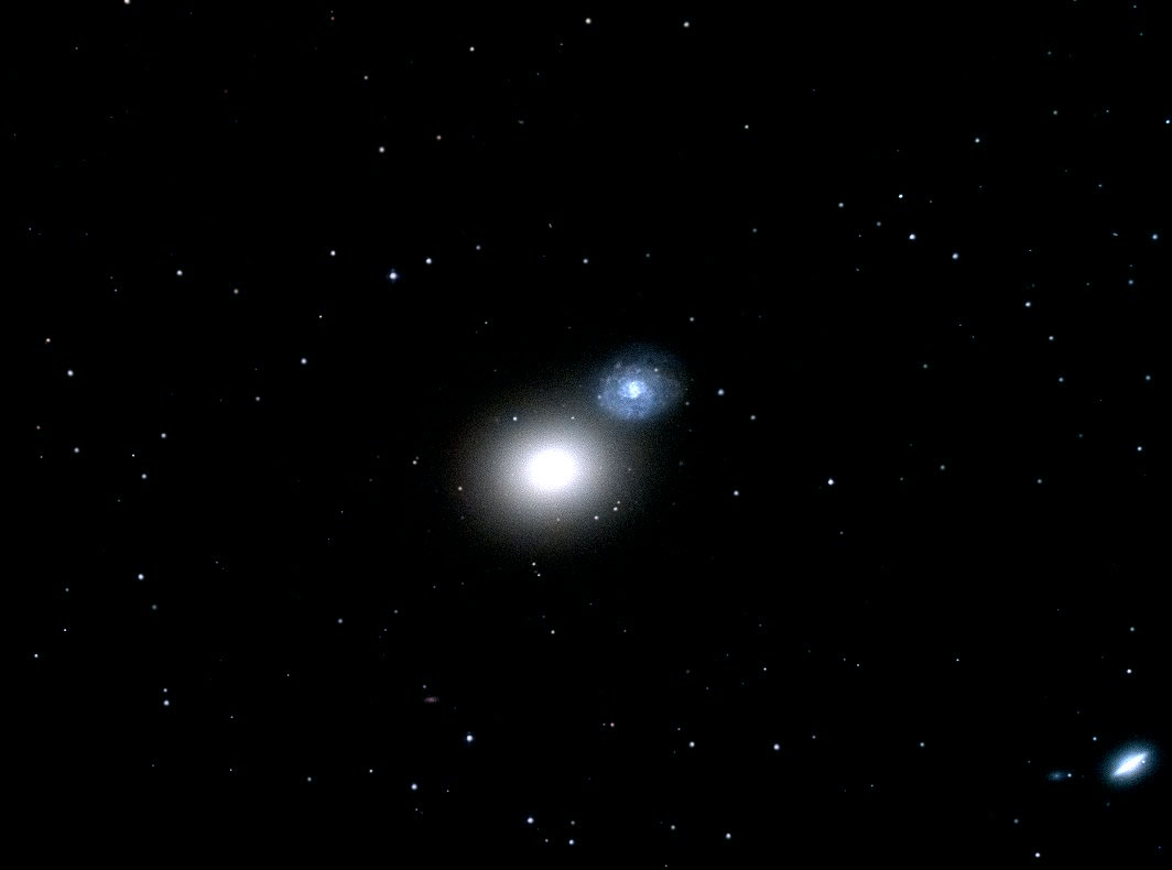 M60, NGC 4649